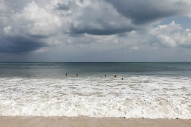 jimbaran beach2