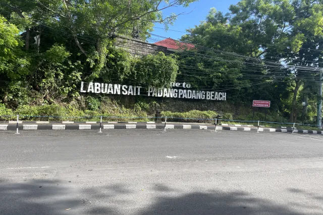 padang padang paronoma