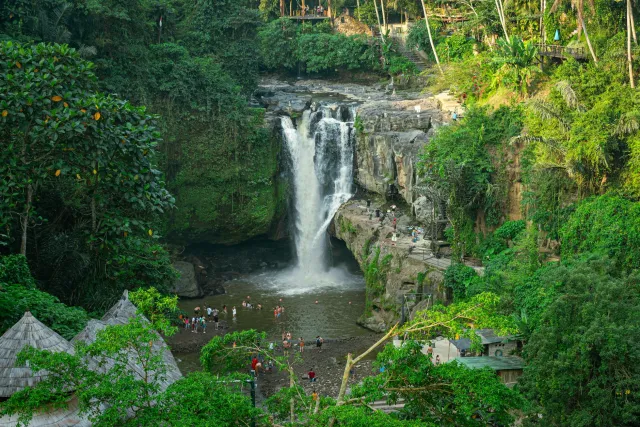 tegenungan waterfall awesome