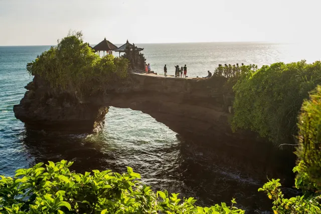 breathtaking offering sunset temple serene beauty tanah balis rocky coast vi 1